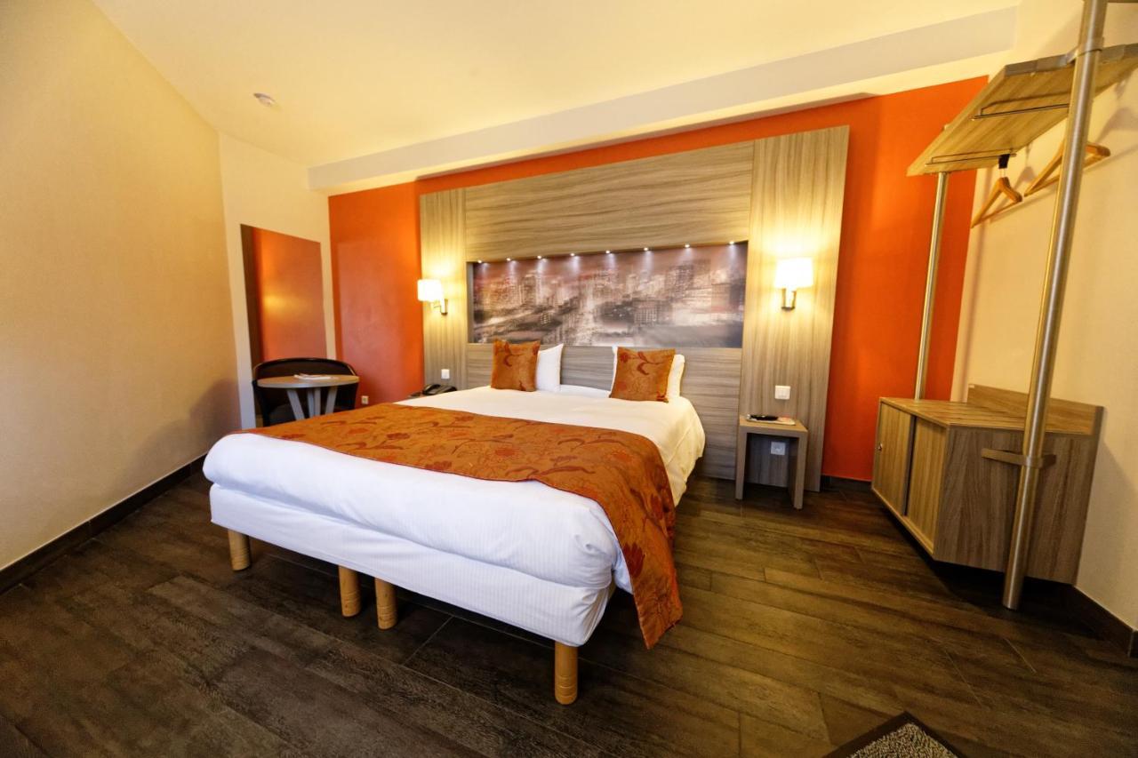 Charme Hotel, Montbeliard Sud エクステリア 写真