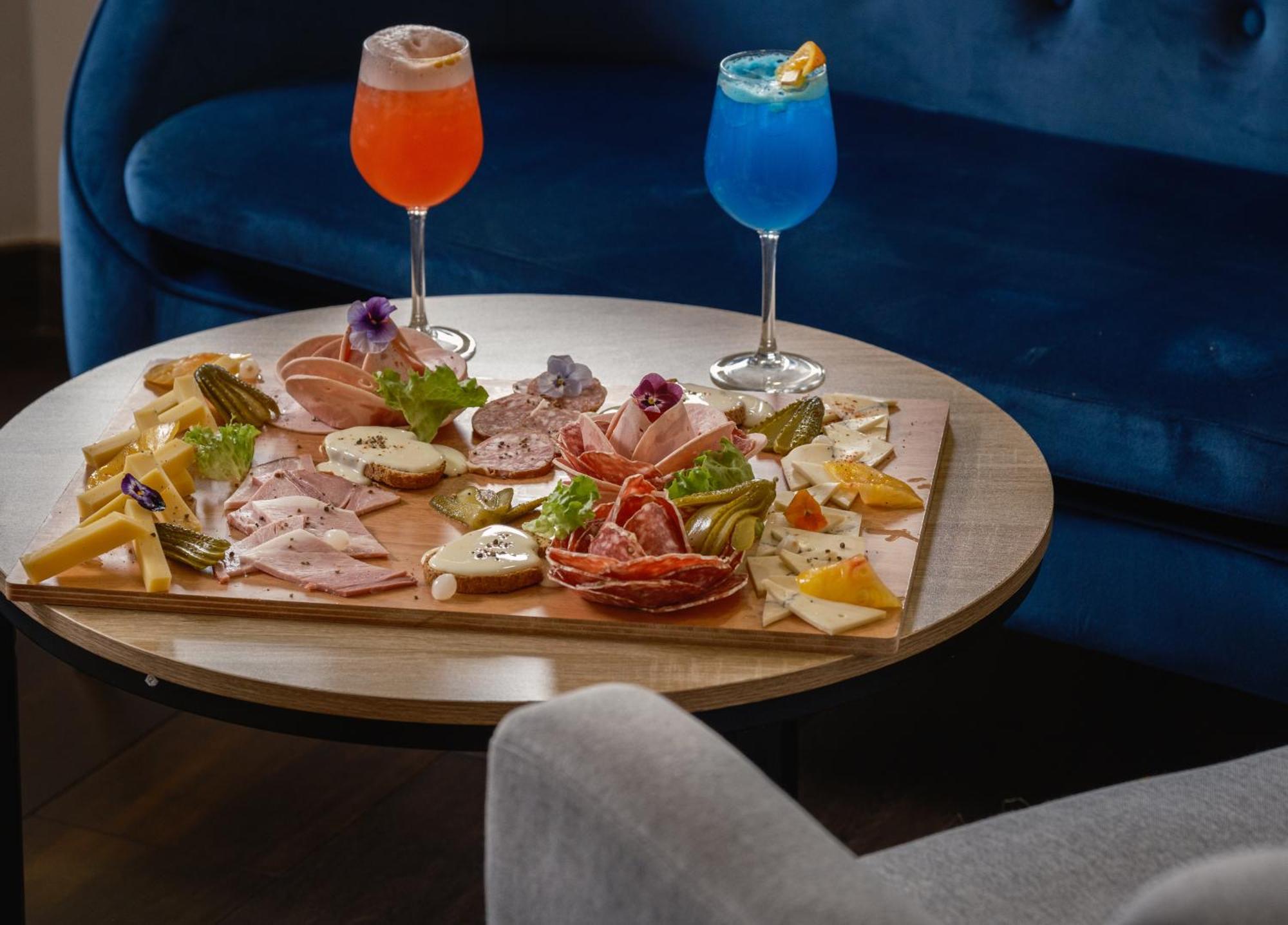 Charme Hotel, Montbeliard Sud エクステリア 写真