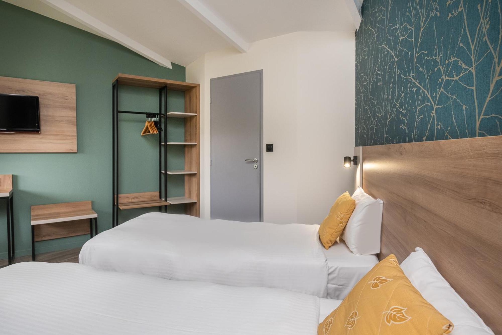Charme Hotel, Montbeliard Sud エクステリア 写真