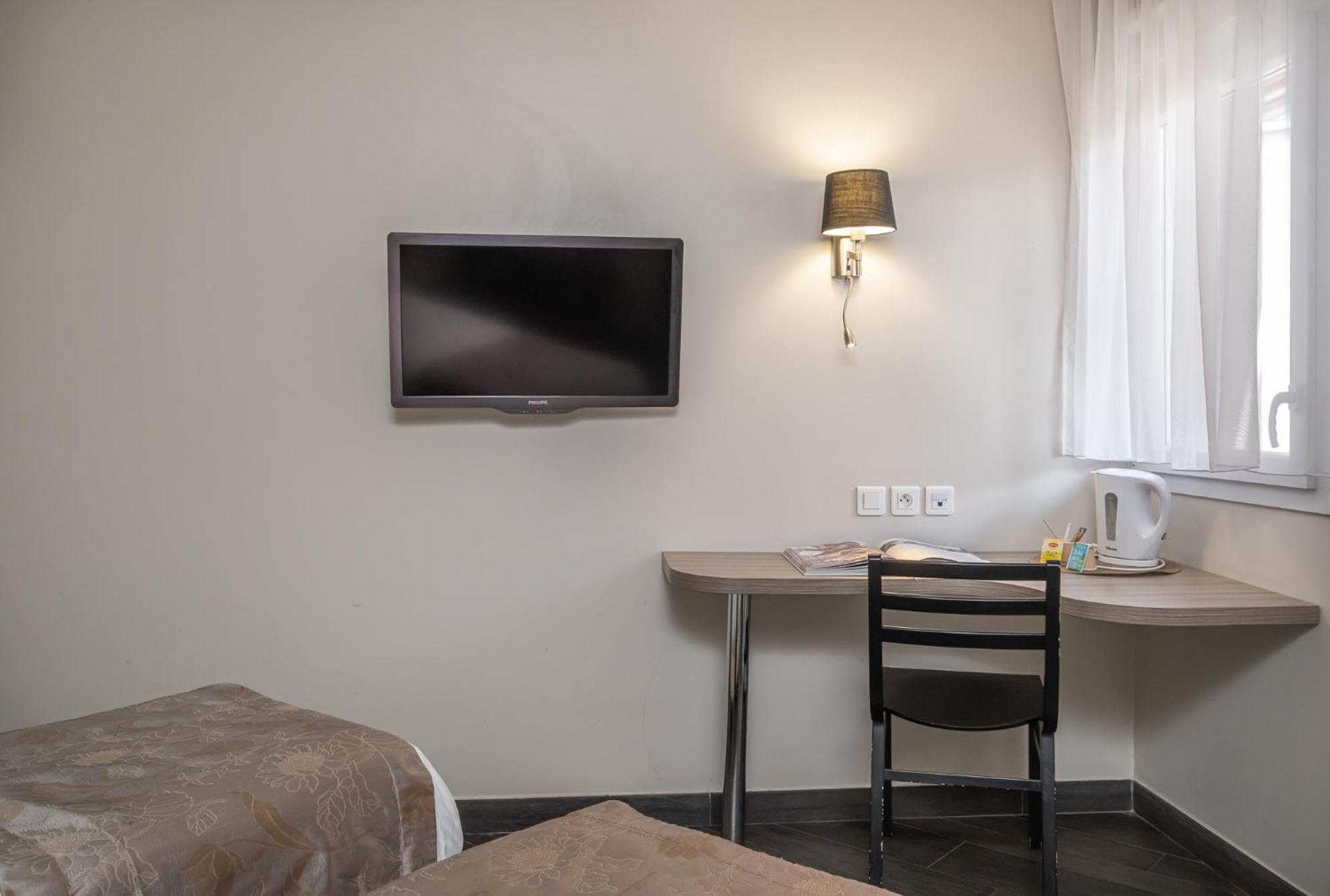 Charme Hotel, Montbeliard Sud エクステリア 写真